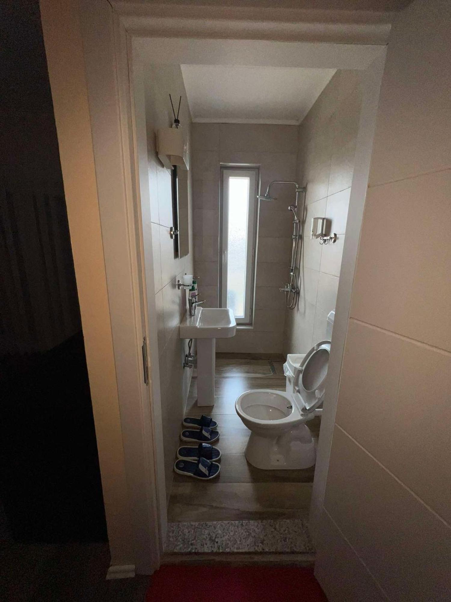 Hotel & Restaurant Frida Gjakova Экстерьер фото